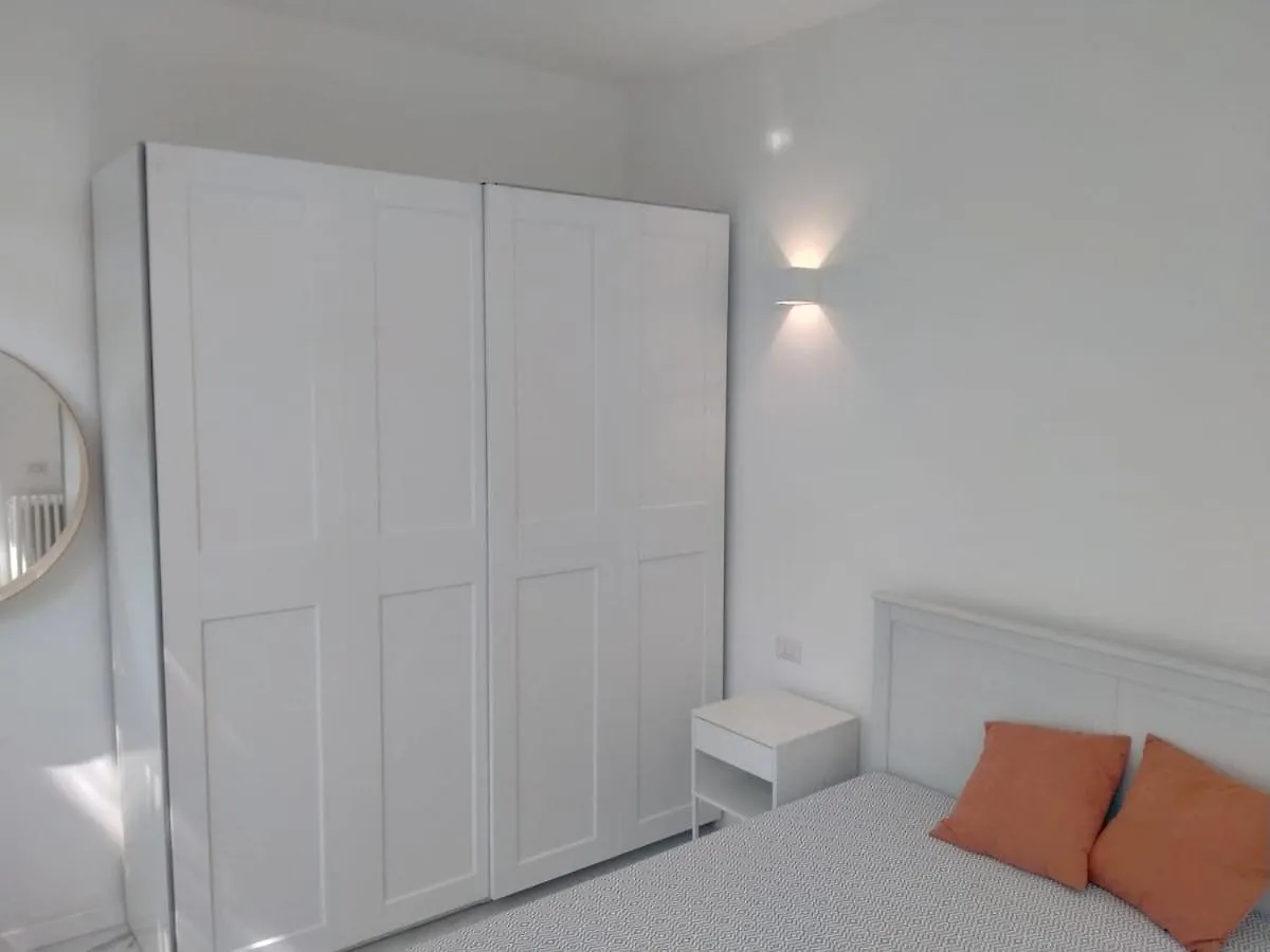 로마 Bright House Near Basilica Of Saint Paul, Metro B 아파트